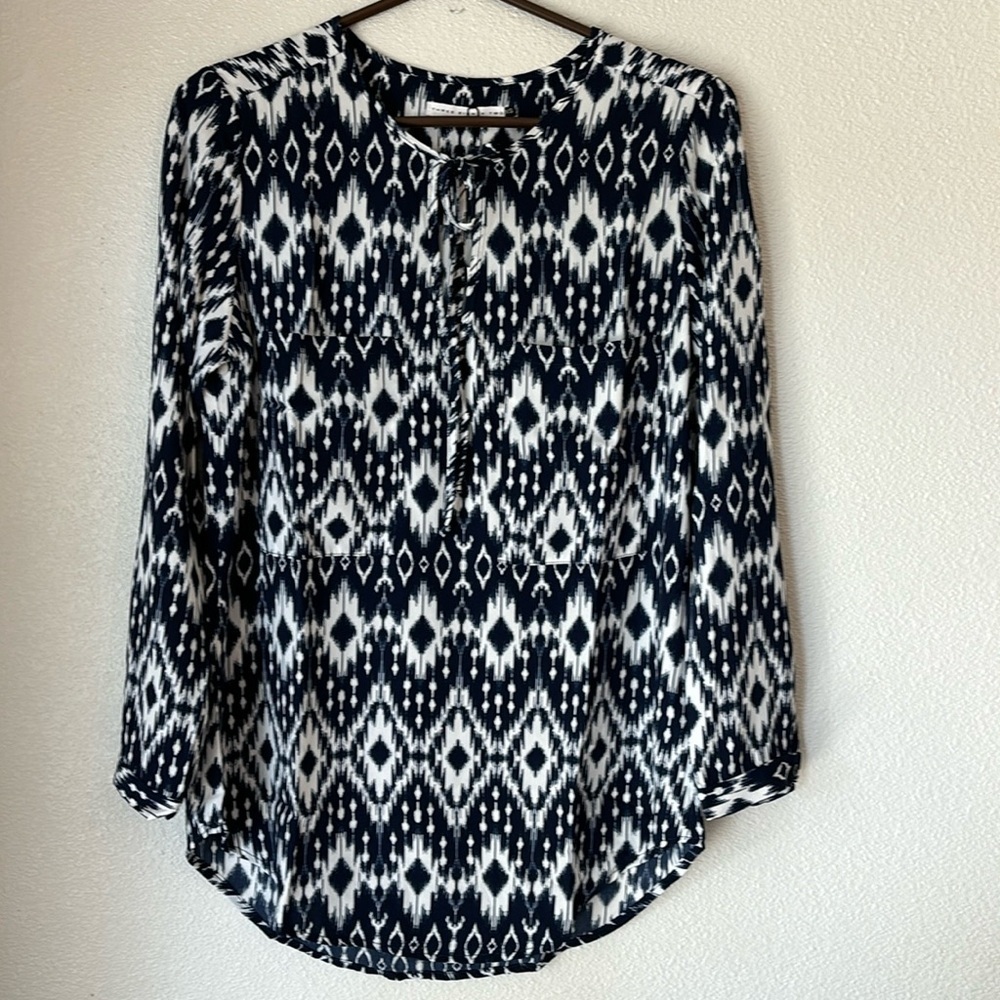 Three Eighty Two Geometric Navy White Long Sleeve Blouse XS